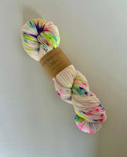 Load image into Gallery viewer, Superwash Merino - Sock Weight - Ecru and Speckled Neon