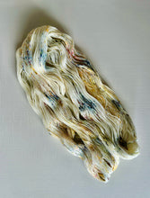 Load image into Gallery viewer, Superwash Merino - Sock Weight - Speckled Neutral