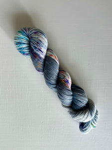 Superwash Merino - DK Weight - Grey & Speckles