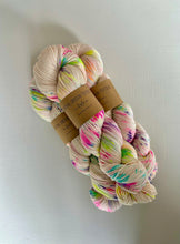 Load image into Gallery viewer, Superwash Merino - Sock Weight - Ecru and Speckled Neon