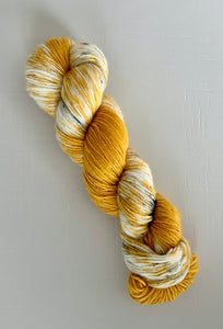 SW Merino - DK - Antique Gold & Speckled Black