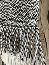 Load image into Gallery viewer, Scarf - Black and White Icelandic Wool